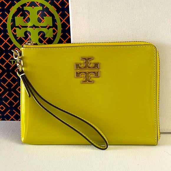 Tory Burch Wristlet Britten Large Zip Pouch - Picture 8 of 9